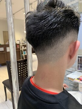 ファーストエンド 三ツ屋店(1st END.) フェードスタイル