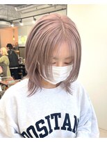 ヒビヲ(HIBIO) ショートボブミルクティーベージュブリーチダブルカラー横浜西口