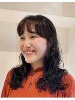 アーティザナル ニノミヤ(artisanale) ロングウェーブパーマ