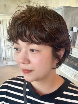 カムジーヘッド(COMEGHEAD) 大人マッシュショート丸みショート黒髪ショートベリーショート