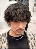 ミディアム波巻きスパイラルパーマウルフツーブロック黒髪2way