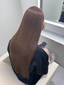 テイス 新宿(TACE) [ホワイトグレージュ/ミニウルフ/チェリーブラウン/新宿］