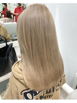 ラピス 千葉(Lapis) ミルクティーアッシュブロンドベージュ☆