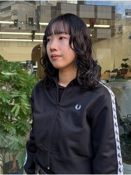 ツバメ ヘアー(TSUBAME HAIR) ミディアムレイヤーパーマ