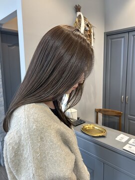 ジゼル 前橋(Giselle) 透明感たっぷりオリーブベージュ