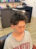 ヤマグチ トゥシェル ヘアー&メイク ヘアーアンドメイク スパイキーパーマ