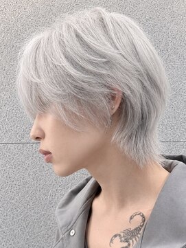 アフューズバイストゥー(Vfuse by StueW) ホワイトシルバー中性ショート32/メンズ/メンズカット/パーマ
