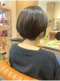 ショートボブ