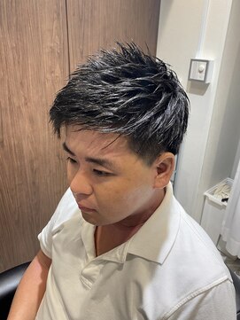 バーバーカズ(barberKAZU) ラフに左から流して