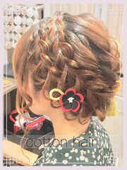 ショートヘア編み込みアップ