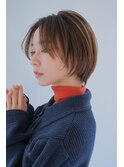 大人ショートボブ/小顔似合わせ/センターパート/透明感ベージュ