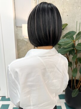 ノエ(noe) 丸みボブ×コントラストハイライト