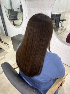 ビーヒアナウ N゜03 金沢駅西店(BE HERE NOW) 【カット/ロング/艶髪/バイカルテトリートメント】