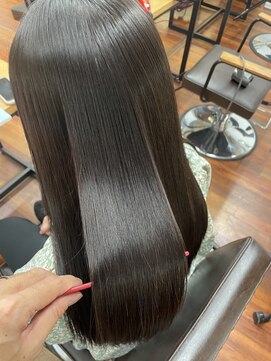 グランルッソ 岡山駅前(GRAN LUSSO) ★季節の変わり目に艶髪ストレート★