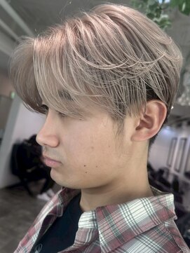 イリ 梅田(ili) センターパート/ココアブラウン/フェザーパーマ