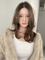 トイ(TOI)&nbsp;ヘーゼルベージュ/レイヤーカット