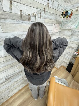 ラッコのおひるね コントラストハイライトベージュ系