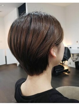 ヘアメイク 96(hair make 96) オトナかわいいショートスタイル