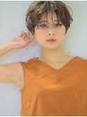 シースルー＆うざバングの大人感ハニーベージュショート