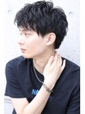 横顔もカッコよく決まる! ツーブロック 菅田将暉 髪型