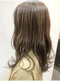 マロンベージュ