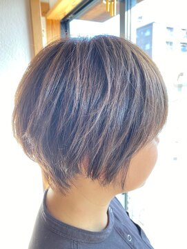 アイズ(aiz) 大人かわいいショートスタイル