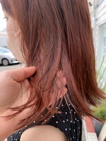 バズ(BUZZ) コーラルピンクは、イエベ?ブルベ?どっち向き?