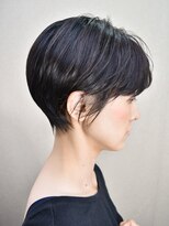 ヘアスタジオヘーフリヒ(HAIR STUDIO HoFLICH) 30代髪型/40代髪型/50代髪型/丸みショート/耳かけショート