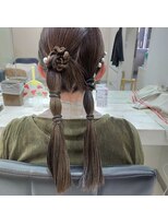 ヘアセットサロン ラシク(LaCQ)&nbsp;アシメツインのカチモリヘア