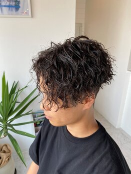 シャイン(Shine)の写真/【カット＋パーマ¥7800】低価格だから通いやすい◎磨き抜かれた技術と提案力で自分らしいお洒落なStyleに*