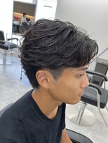 ラヴィズムバイフィフス(LUVISM by fifth) フェザーパーマフェザーショートセンターパート新潟メンズパーマ