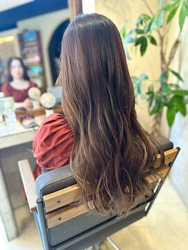 ヘアリゾート粋 ティガ 池袋店(tiga) 艶髪ウェーブ/髪質改善/透明感カラー/ブラウンベージュ