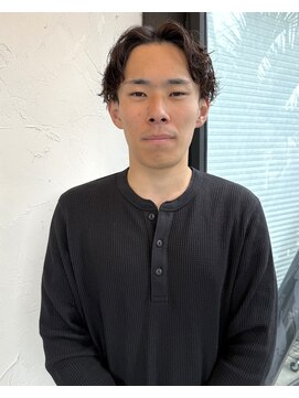 ウニカ デ メン(UN1CA de MEN) パーマセンターパート