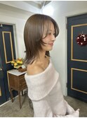 オリーブベージュ