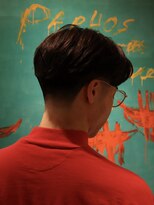 ザデイトウキョウ 表参道 青山(THE DAY TOKYO)&nbsp;MEN'S HAIR/テーパーフェード/刈り上げセンターパート/表参道駅