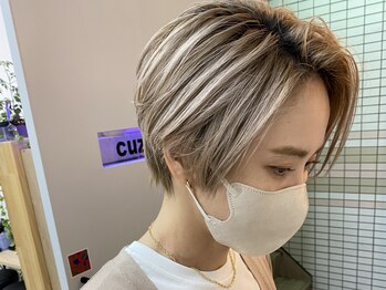 キューズ クラブ(cuz KLUB)の写真/【丁寧なアフターケアが自慢★】ブリーチ後の色持ちも◎一人ひとりに合わせたホームケアを徹底レクチャー♪