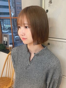 レス 伏見(LESS) [LESS 伏見/丸の内/栄/名古屋]ぱつっとベージュボブ★浅田
