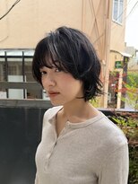 ロライマ 中目黒(roraima)&nbsp;ショートボブ/黒髪/巻き髪/パーマ風/顔まわりレイヤー/外ハネ