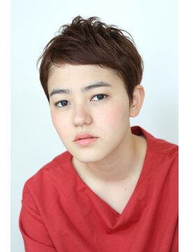 ヘアーズ キュア(hair's Cure) ラフなベリーショート