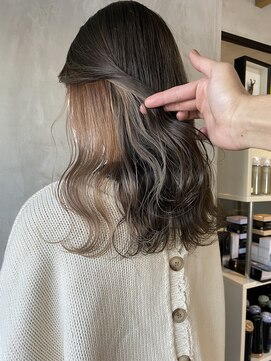 サクラ 岐阜(SAKURA) ブリーチ1回～インナーカラーベージュ