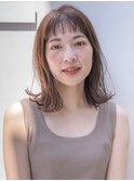 顔周りレイヤーカットグレージュカラーくびれボブベージュカラー