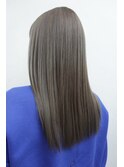 30代女性 グレージュ