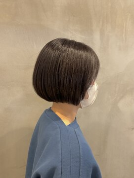 トロワエピ 表参道(Trois epis) あごラインミニボブ