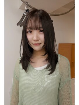 テン(TEN.) 軽く巻いて可愛いレイヤー×ベージュ