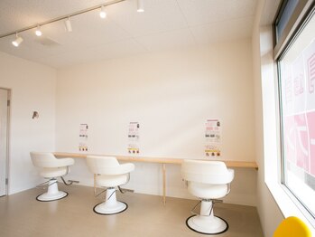 ツヤイロ 牧御堂店の写真/【岡崎/牧御堂町】アットホームな雰囲気で、気軽に通えるサロン◇ リラックスできる空間をご提供します！