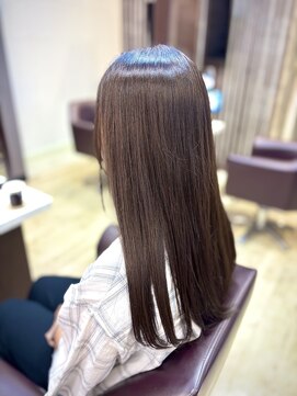 トレセッテ(tre sette) ナチュラルブラウンカラー/ロングスタイル