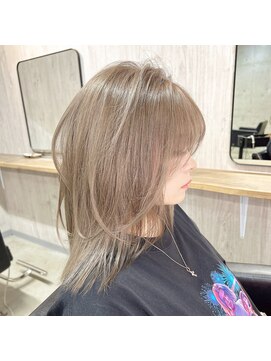 ラフィット 香椎(lafit) グレージュ　ダブルカラーインナーカラーケアブリーチ