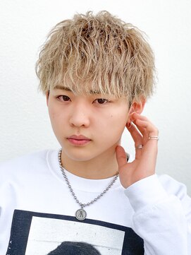 エルマーク 梅田(L-MARK) ダブルカラー/ツイストパーマ/スパイラルパーマ/men's