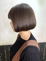 オーストヘアジジ(Aust hair Gigi)&nbsp;大人かわいい切りっぱなしボブ×スモーキーベージュ