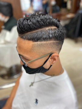 グルーマーズトウキョウ(GROOMER/S TOKYO) 【GROOMERS 稲田】 スキンフェード スタイル スペインカール